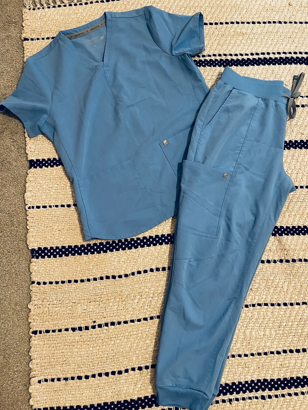Fabletics jogger scrub set